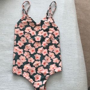 Acacia one piece
